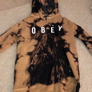 obey sweatshirt